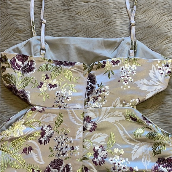 Lavender side cutout jacquard minidress Never Worn - Picture 4 of 4